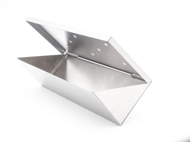 Bull Stainless steel v-shaped Edelstahl Smoker Box 